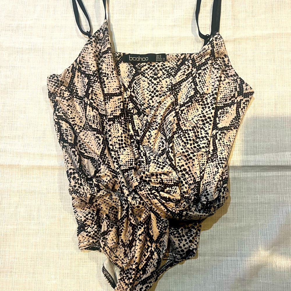 3 bodysuit bundle small/medium